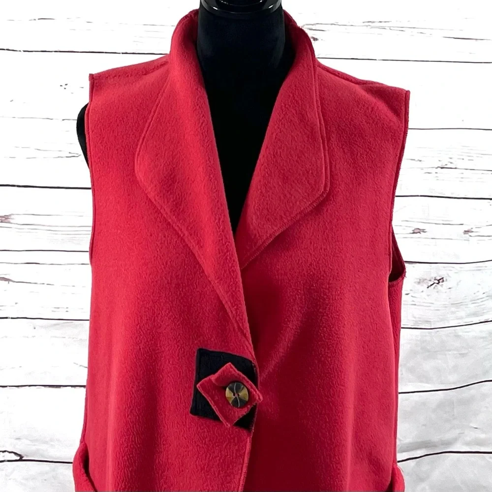 Janska Fleece Vest Womens Size M Red One Button‎ Front 2 Pockets Lagenlook Artsy